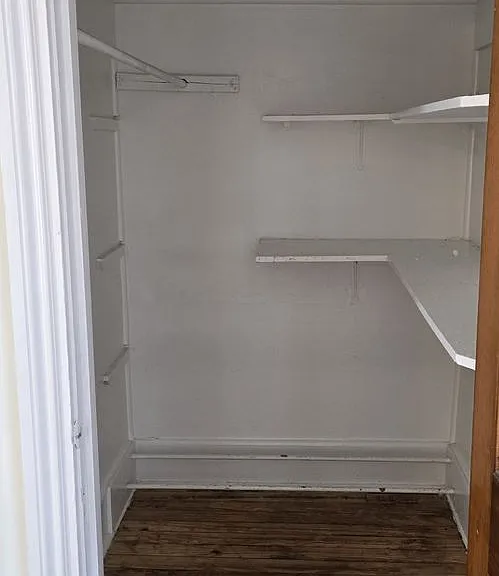 331 College St — Photo 11