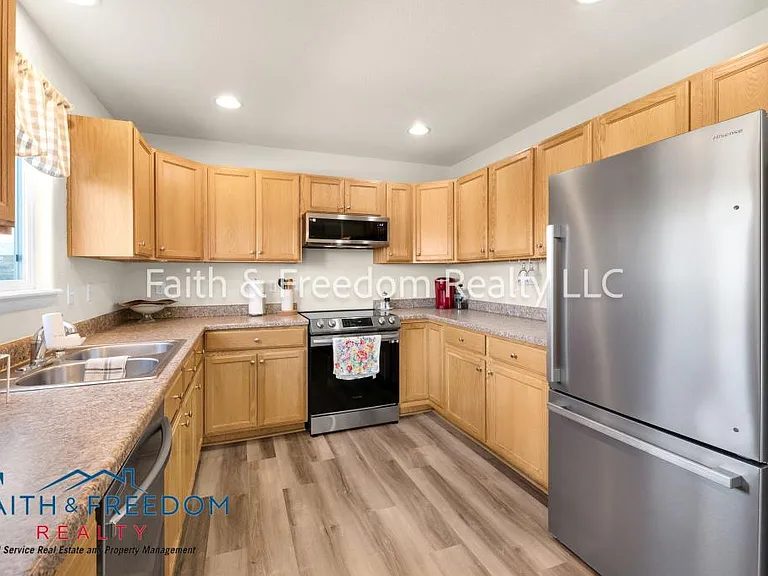 6447 Passing Sky Dr — Photo 7