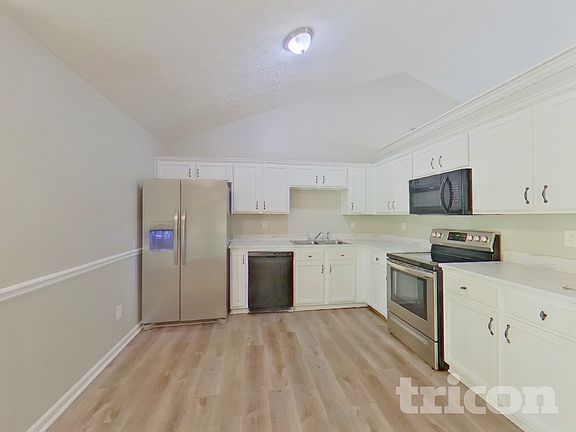 5th image of 170 Oak Hill Dr