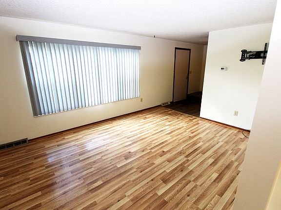 2nd image of 441 Seven Pines Dr
