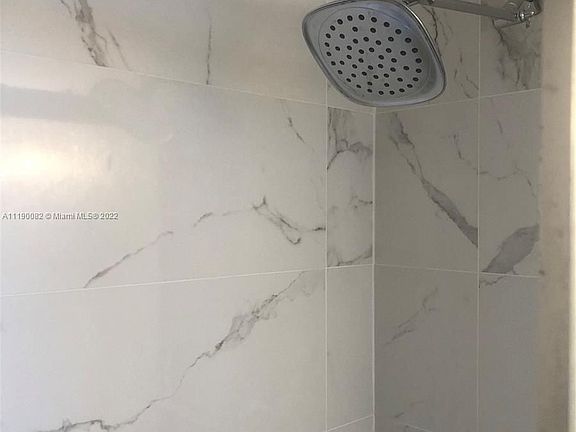 4th image of 1251 NE 108th St APT 825