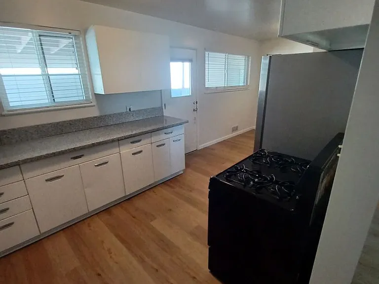 934 W 1225 N — Photo 21