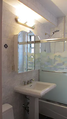 Rented by EZ Sell Realty | media 10