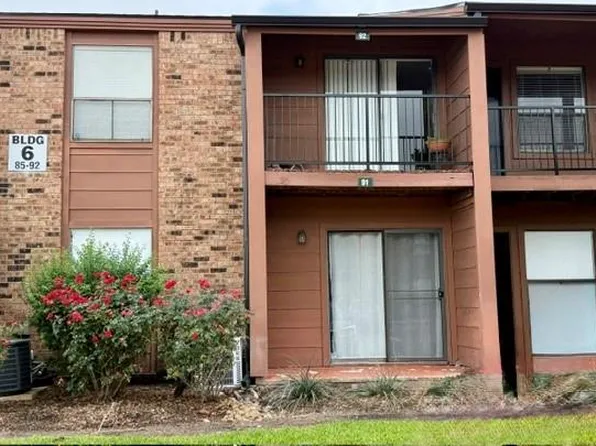904 University Oaks Blvd APT 91, College Station, TX 77840