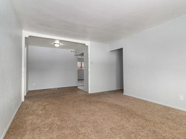 3068 S Dexter Way — Photo 3