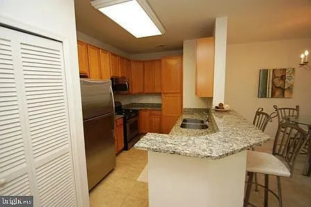 21222 McFadden Sq #310 — Photo 3