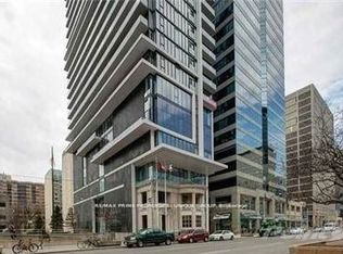 426 University Ave #PENTHOUSE 206, Toronto, ON M5G 1S9