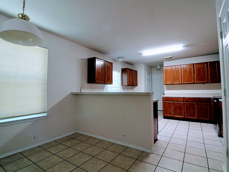 13142 Willowthorn Ln — Photo 6