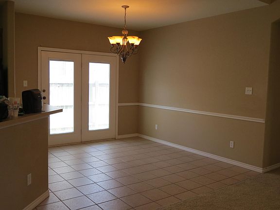5th image of 3802 Dresden Ln