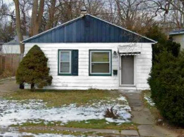 3902 Joyner St, Flint, MI 48532