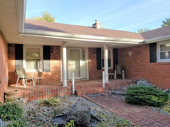 2nd image of 2240 Graham Dr S