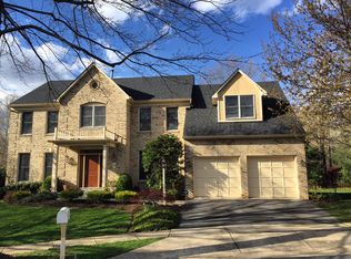 8 Snowmound Ct, Rockville, MD 20850