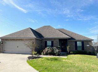1273 E Eagles Nest Dr, Lake Charles, LA 70611