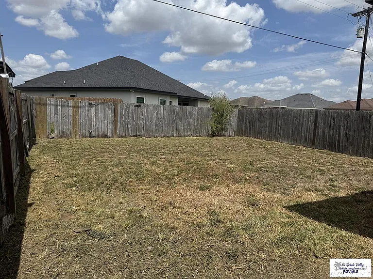 6713 Garden Woods Ave #B — Photo 21