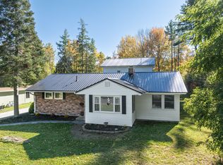 22 Westwood Dr, Orono, ME 04473