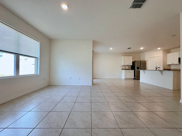 2681 Magnolia Ave — Photo 8
