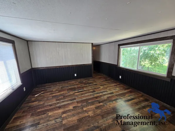 431 1/2 Badger Sq, Laurel, MT 59044