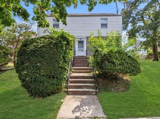 18230 Tudor Rd, Jamaica, NY 11432