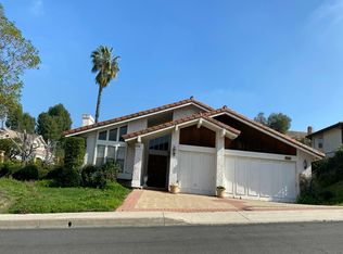2733 N Vista Knoll Rd, Orange, CA 92867