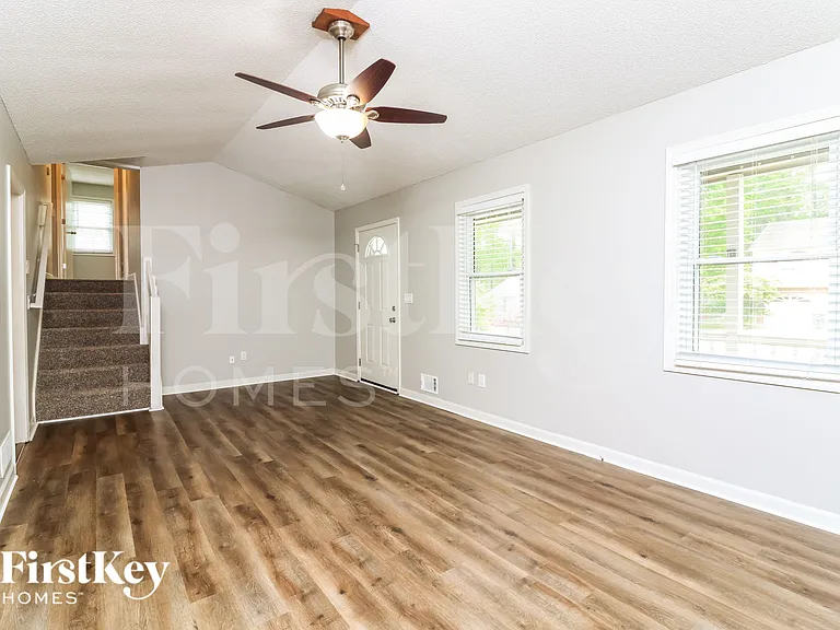 1055 Coker Cir NW — Photo 5