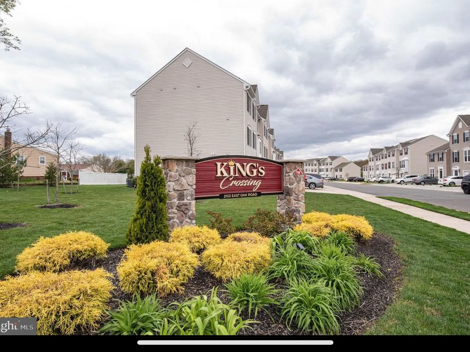 3 bed, 3.5 bath, 1700 sqft, $2,650 — Photo 1