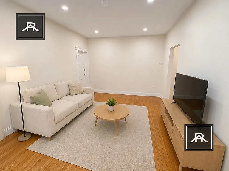 215 Harvard Ave #7 — Photo 2