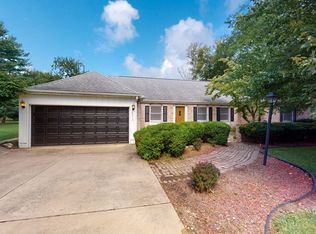 8838 Blooming Grove Rd, Bloomington, IL 61705