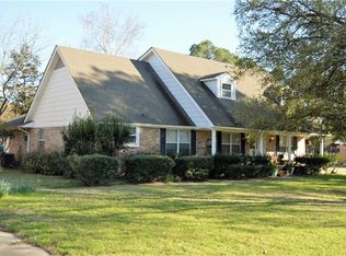 5 Carl Lee Cir, Terrell, TX 75160