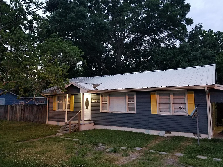 600 Kinler St — Photo 1