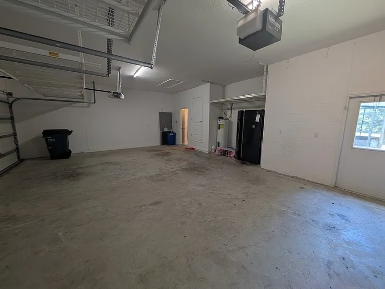 7730 Crescent Palm Dr — Photo 28