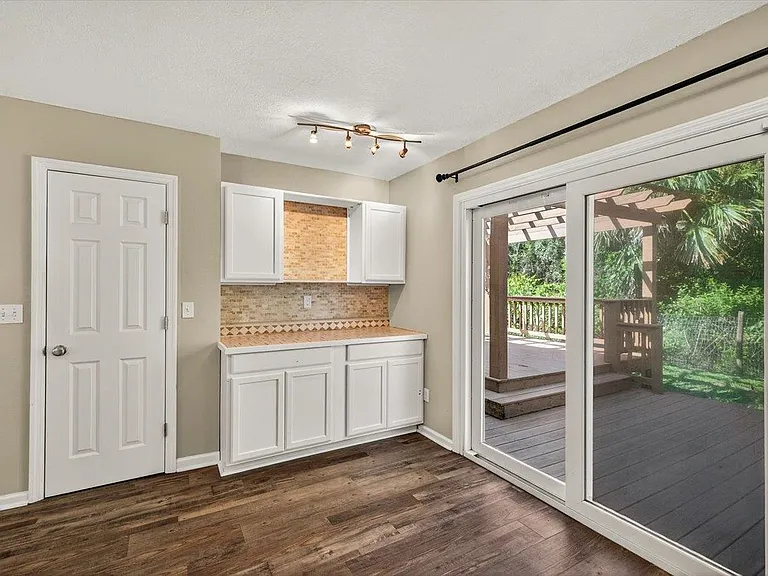 182 Tafflinger Rd — Photo 16