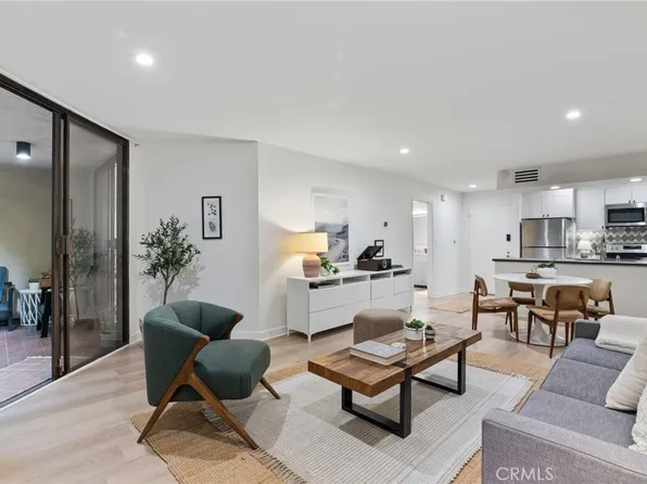 750 N Kings Rd APT 111, Los Angeles, CA 90069