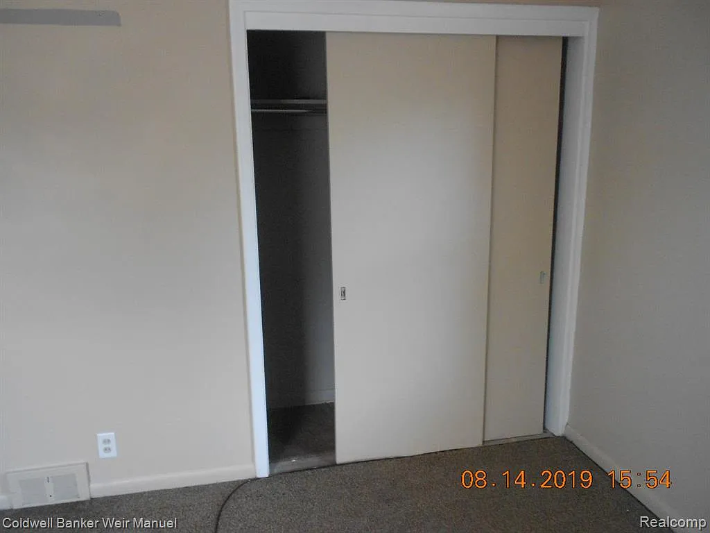 3 bed, 997 sqft, $1,275 — Photo 4