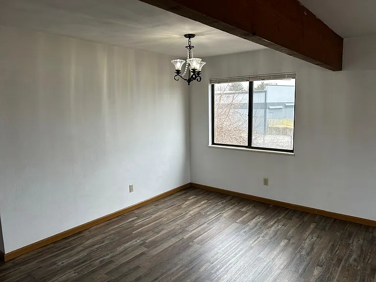 537 Vicksburg Dr #I — Photo 23