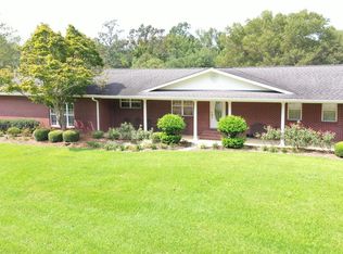 1067 Trace Rd, Laurel, MS 39443