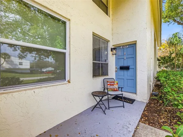 4507 W La Villa Ln, Tampa, FL 33611
