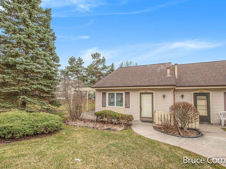 1st image of 4247 Eastcastle Ct SE #15