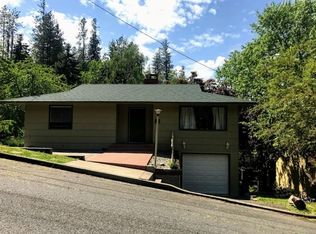 1014 SE Terrace Dr, Roseburg, OR