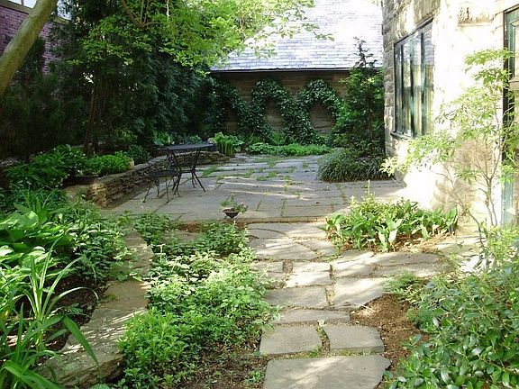 Custom side patio