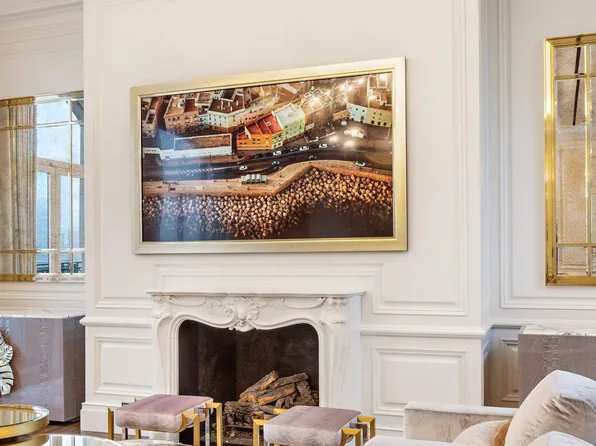 1110 Park Avenue image 4 of 25