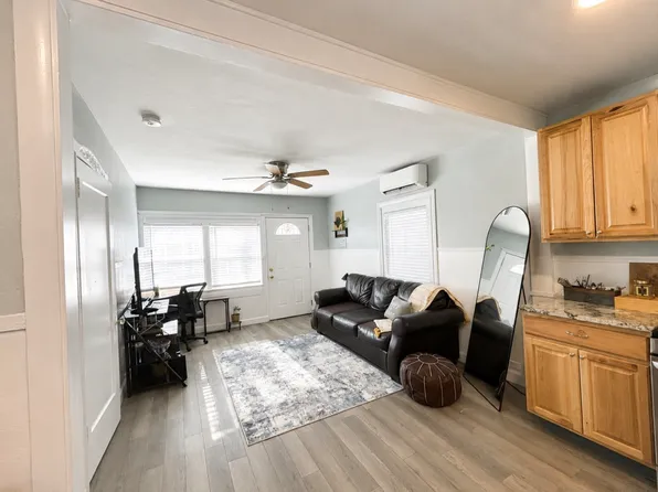 (undisclosed Address), San Antonio, TX 78201