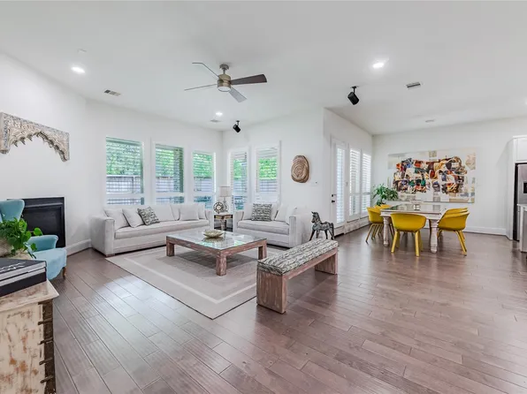 135 Currydale Way, The Woodlands, TX 77375