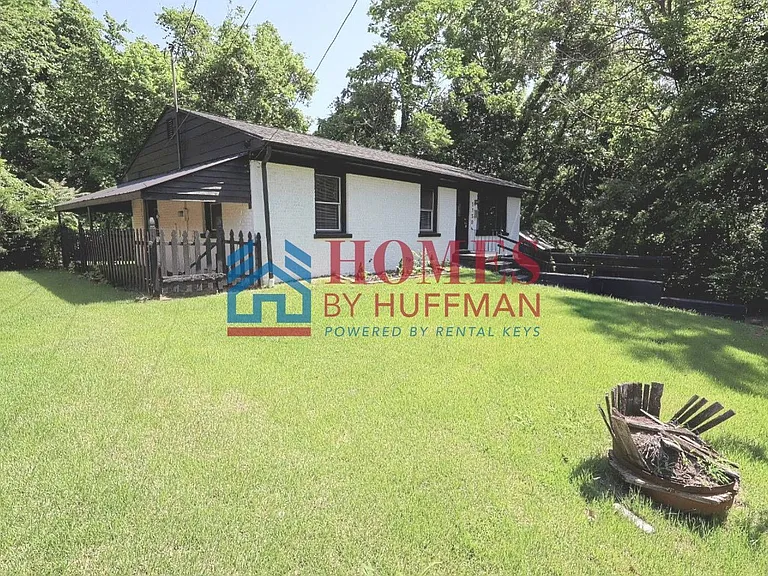 1150 E Olmstead Ave — Photo 3