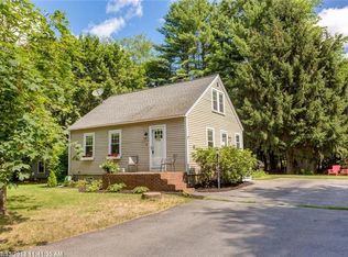 8 Spring St, Kennebunk, ME 04043