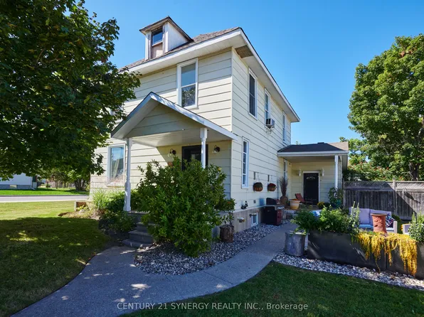 35 Norma St S, Arnprior, ON K7S 3B2