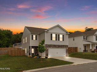 2922 Red Flame Rd, Knoxville, TN 37921