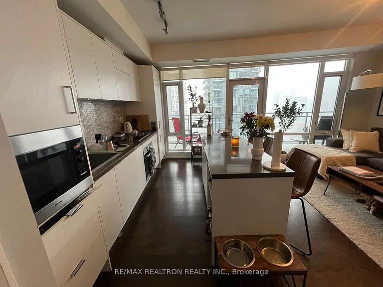 21 Widmer St #2906 — Photo 6