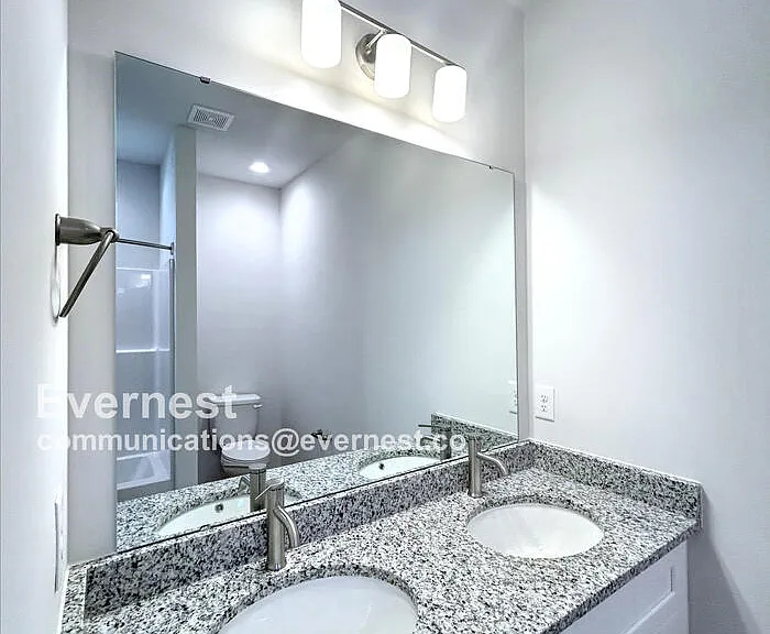 406 Killian Ave — Photo 4