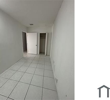 5th image of 17500 NW 40th Ave #2