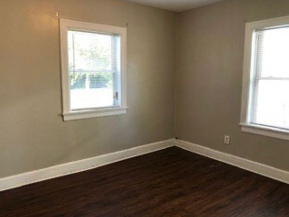 5th image of 727-745 Shropshire Ave #733